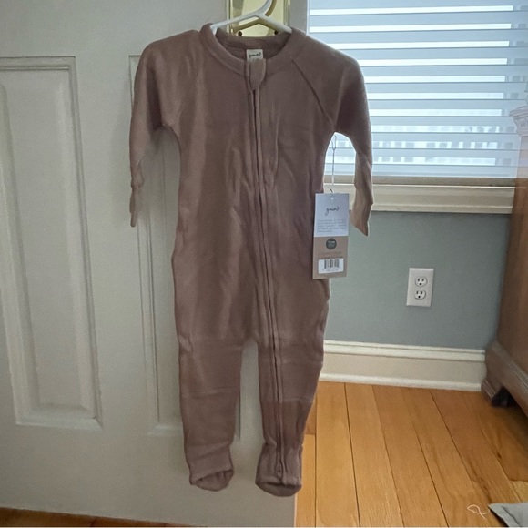 goumi Other - NWT Goumi Thermal Waffle Zipper Jumpsuit in Natural Tan Size 12-18M